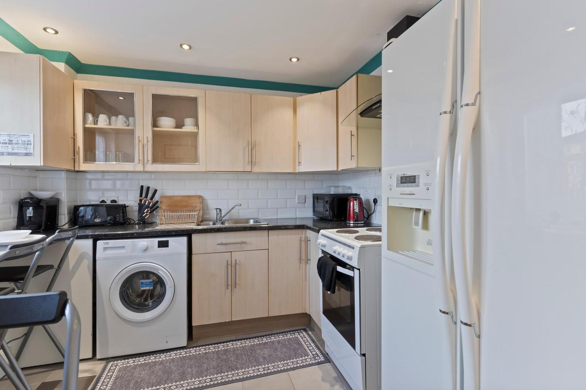 Lovely 4Br House In The City With Parking Londres Extérieur photo